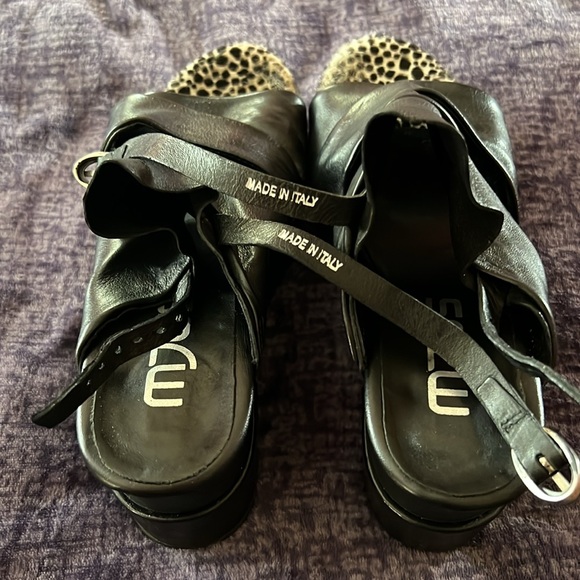 Italian leather sandals - worn 3-4 times!! - Picture 4 of 4